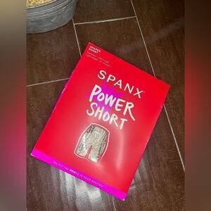 Spanx soft nude seamless power shorts sz 1X